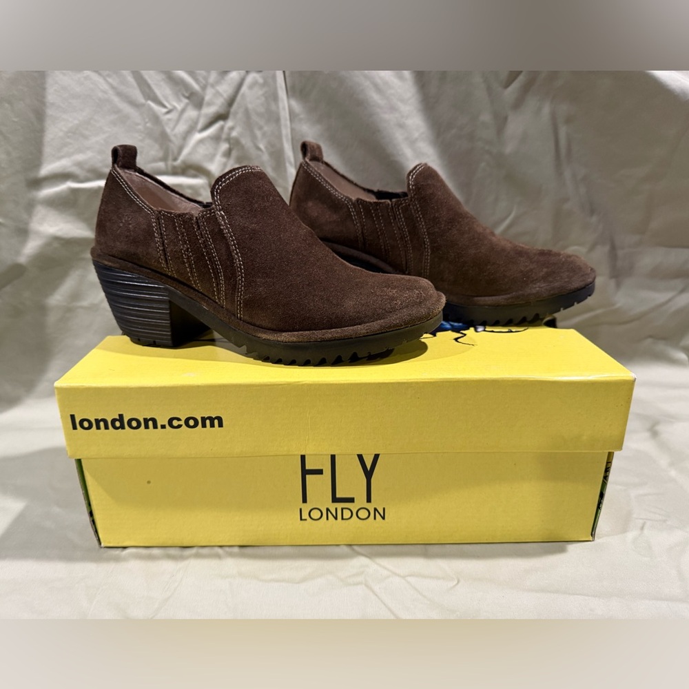 Fly London Womens 36/5.5-6 Oil Suede Sludge Brown Booties Heels